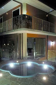 Motta Residence Hotel 모타 산타나스타시아 아파트호텔