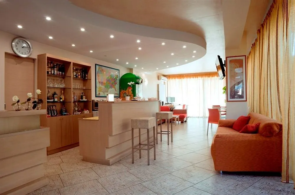 Motta Residence Hotel Motta SantʼAnastasia Apartahotel