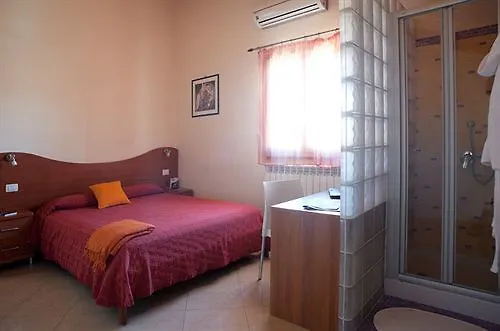 Motta Residence Hotel Motta SantʼAnastasia 4*,  Italia
